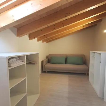 De 1b Apartment Bricia
